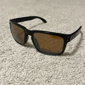 Oakley Holbrook - Prizm Tungsten Polarized - Black Matte Frames
